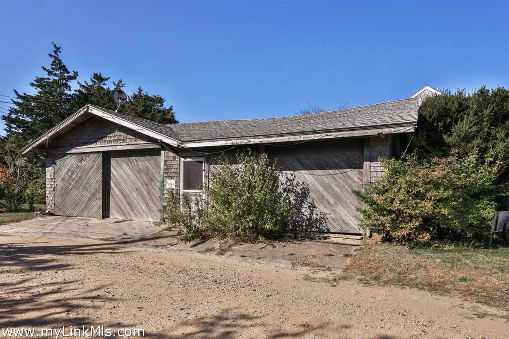 4 Bedroom Single Family Home/House's Image 33