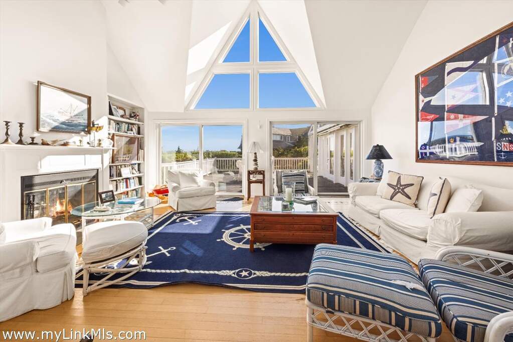 4 Bedroom Single Family Home/House's Image 3