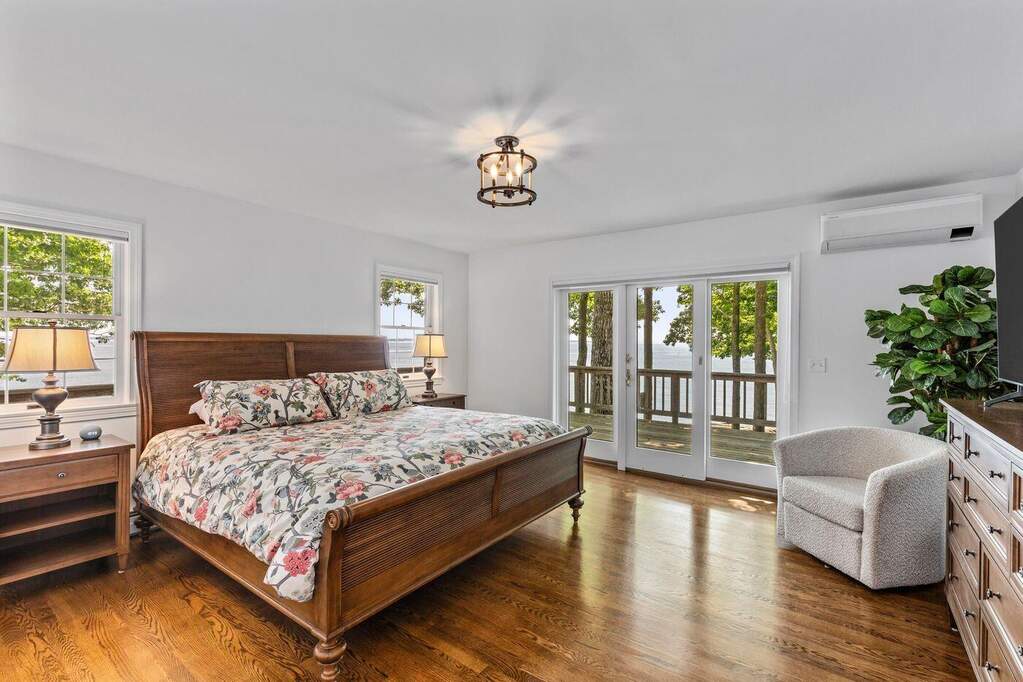 4 Bedroom Single Family Home/House's Image 11
