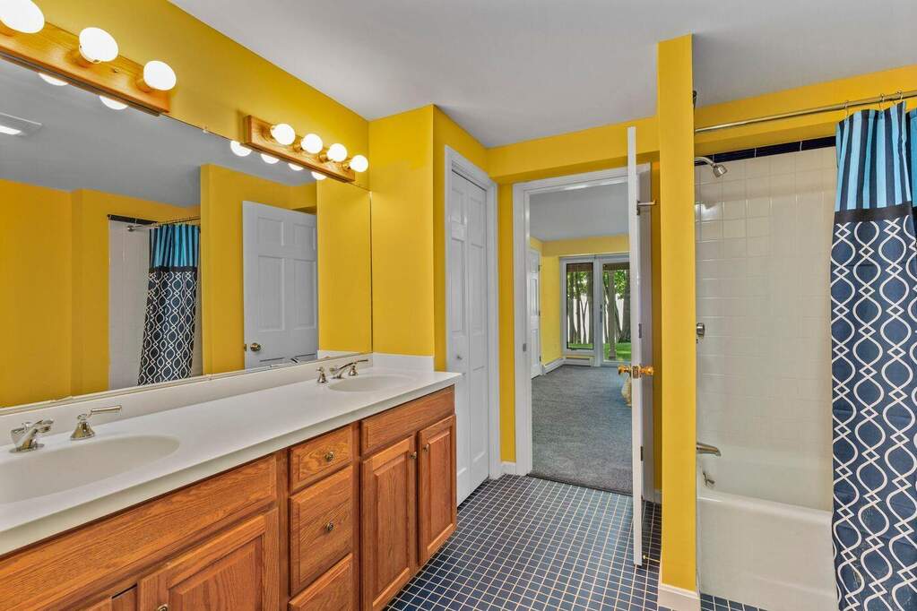 4 Bedroom Single Family Home/House's Image 27