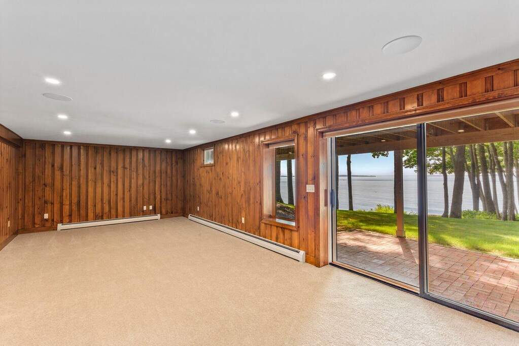 4 Bedroom Single Family Home/House's Image 28