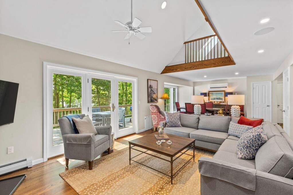 4 Bedroom Single Family Home/House's Image 4