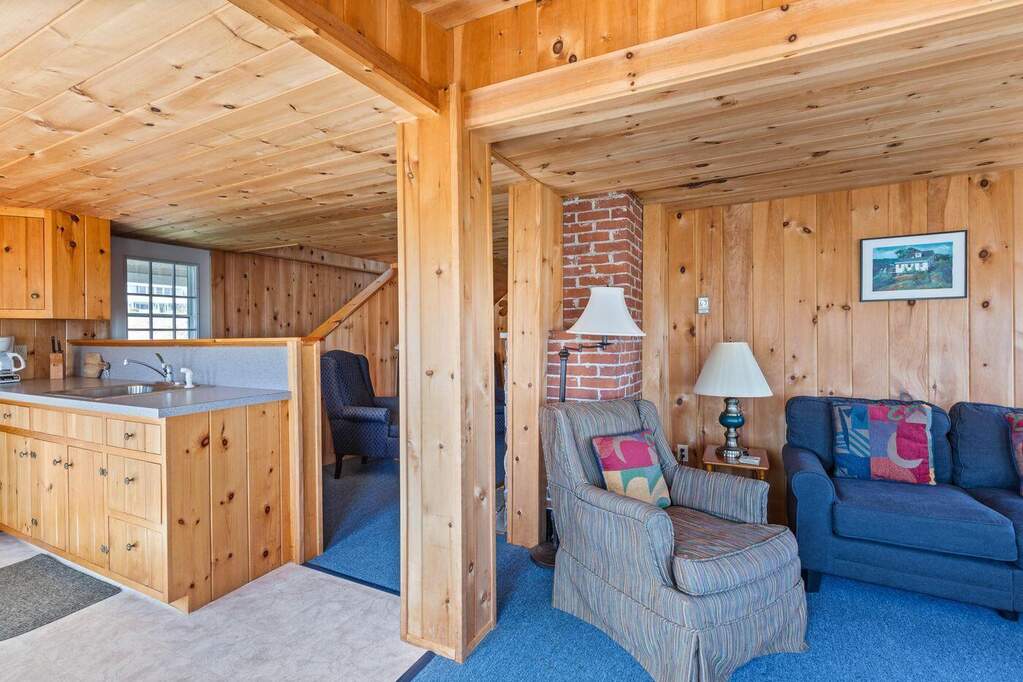 2 Bedroom Single Family Home/House's Image 3