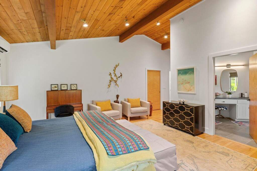 3 Bedroom Single Family Home/House's Image 14