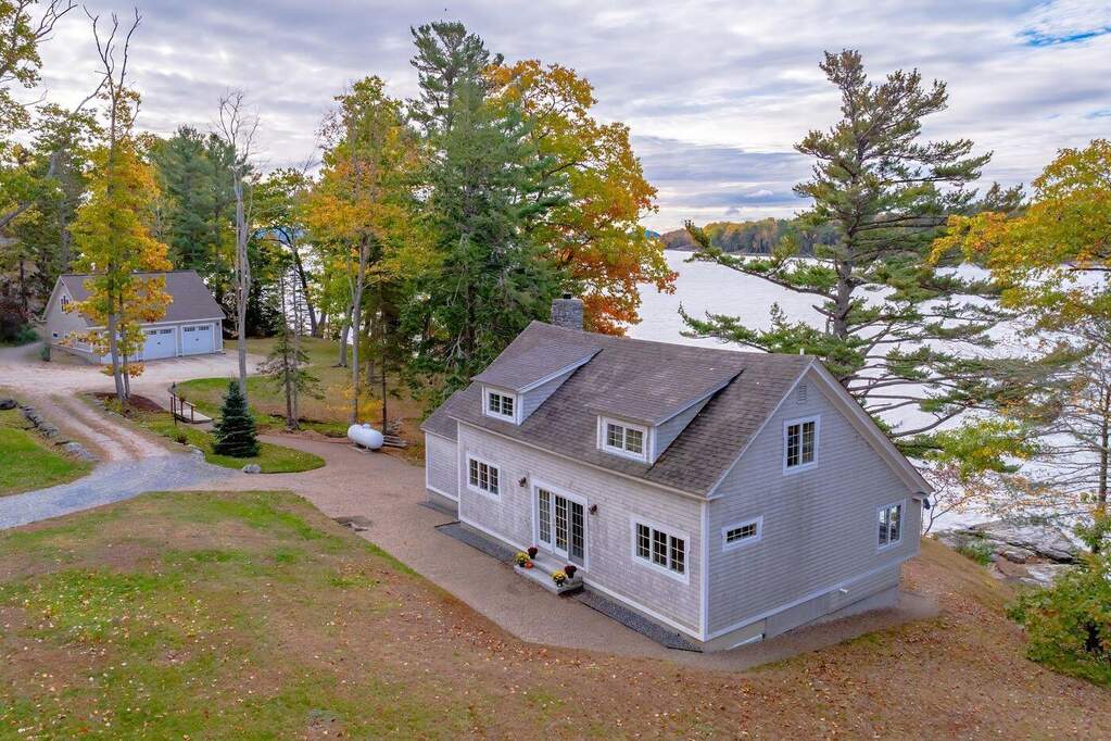 3 Bedroom Single Family Home/House's Image 8