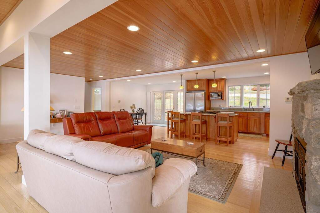 3 Bedroom Single Family Home/House's Image 17