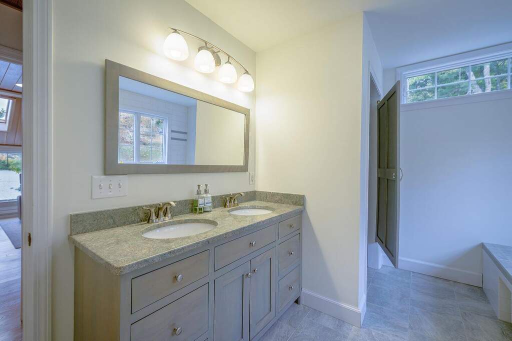3 Bedroom Single Family Home/House's Image 29