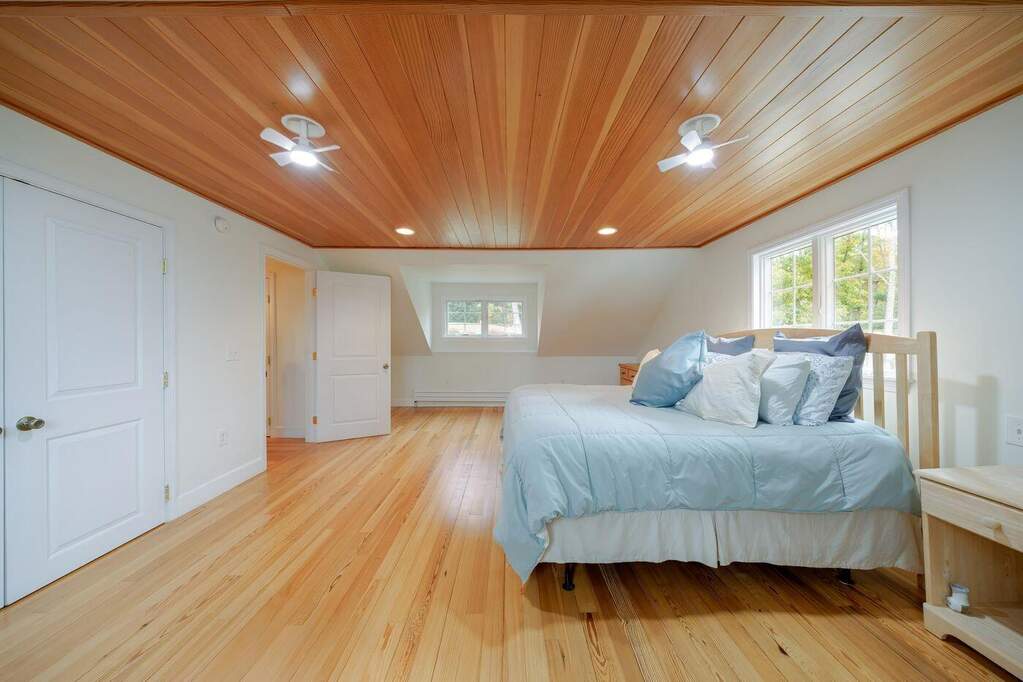 3 Bedroom Single Family Home/House's Image 42