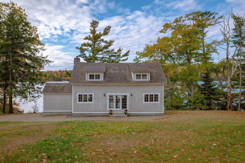 3 Bedroom Single Family Home/House's Image 4