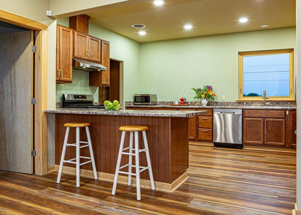 3 Bedroom Single Family Home/House's Image 8
