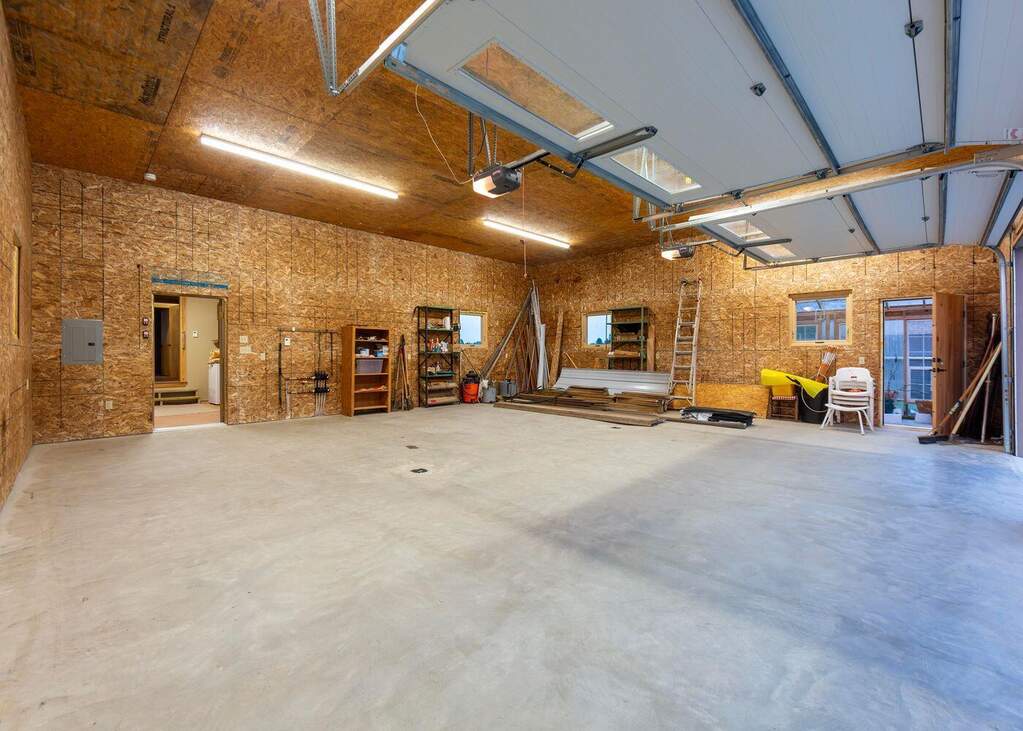 3 Bedroom Single Family Home/House's Image 24