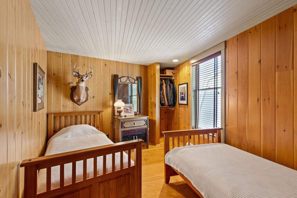 4 Bedroom Single Family Home/House's Image 8