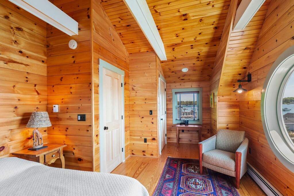 4 Bedroom Single Family Home/House's Image 12