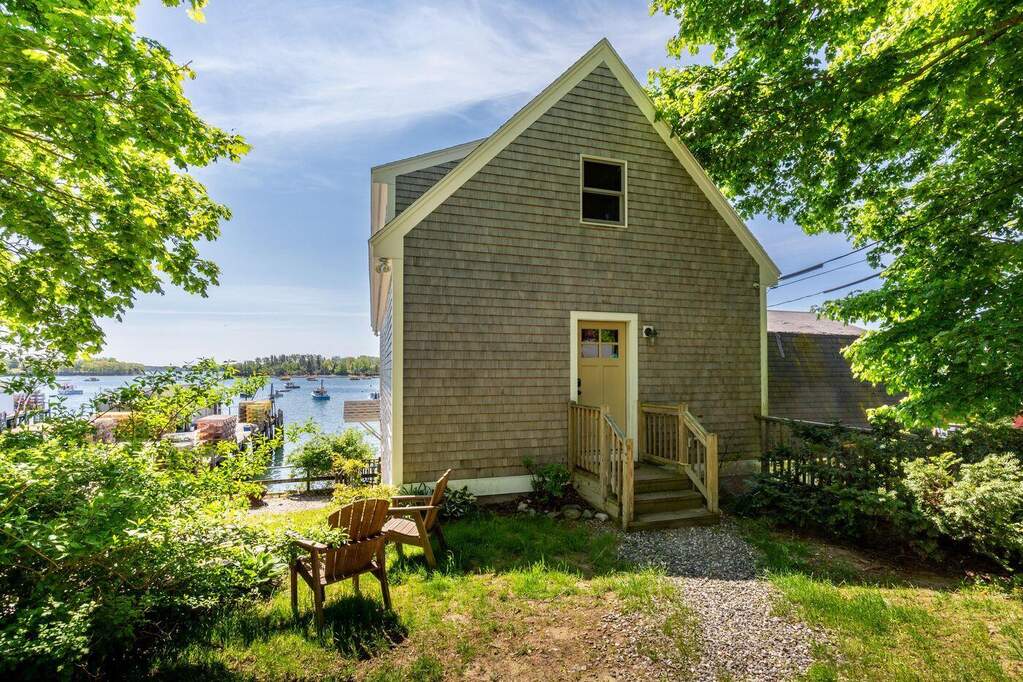 4 Bedroom Single Family Home/House's Image 16