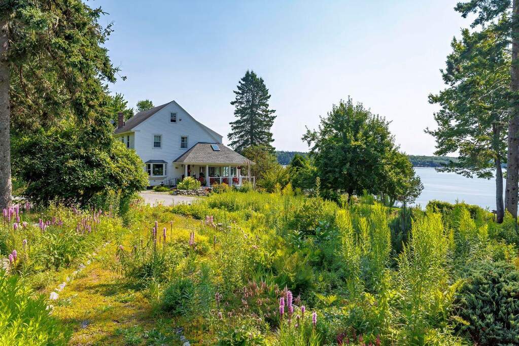 4 Bedroom Single Family Home/House's Image 15