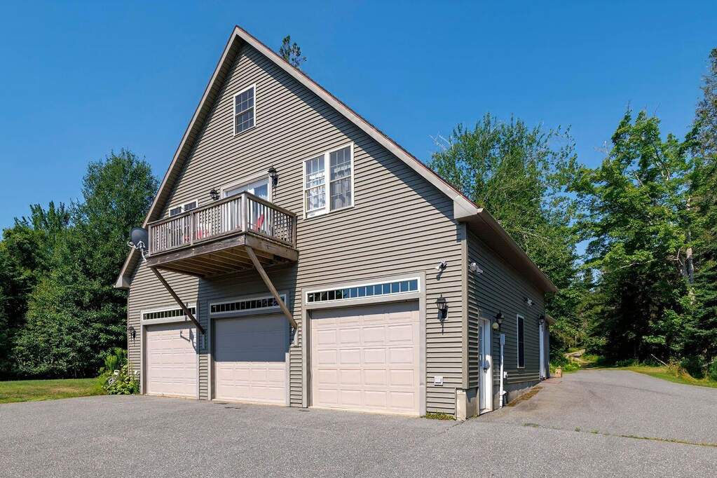4 Bedroom Single Family Home/House's Image 17