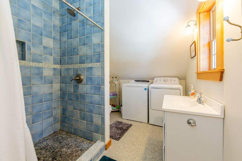 4 Bedroom Single Family Home/House's Image 23