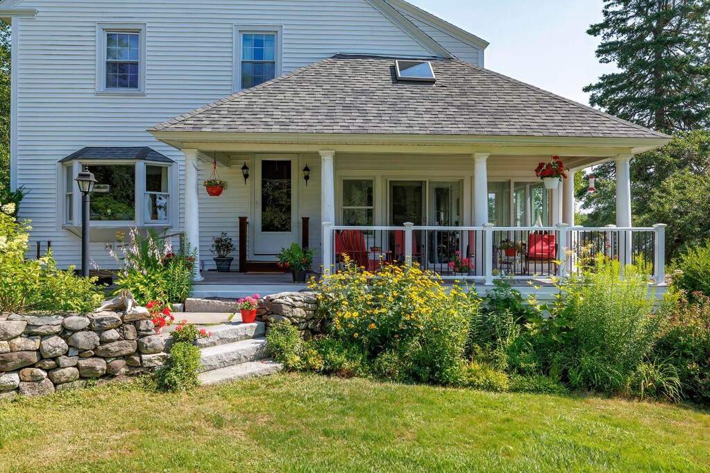 4 Bedroom Single Family Home/House's Image 6
