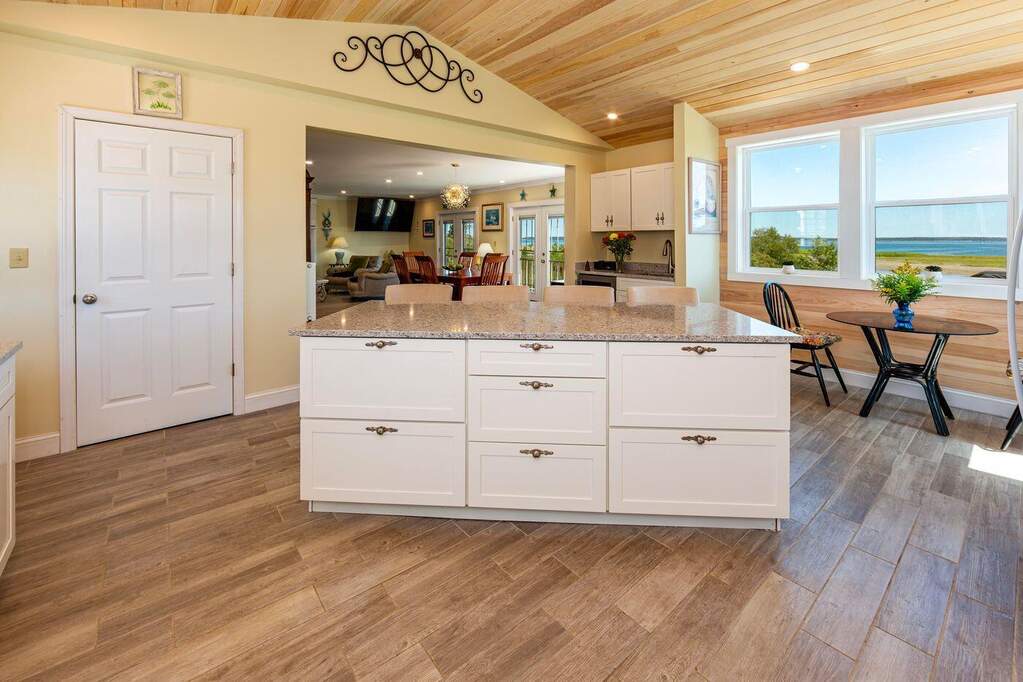 3 Bedroom Single Family Home/House's Image 8