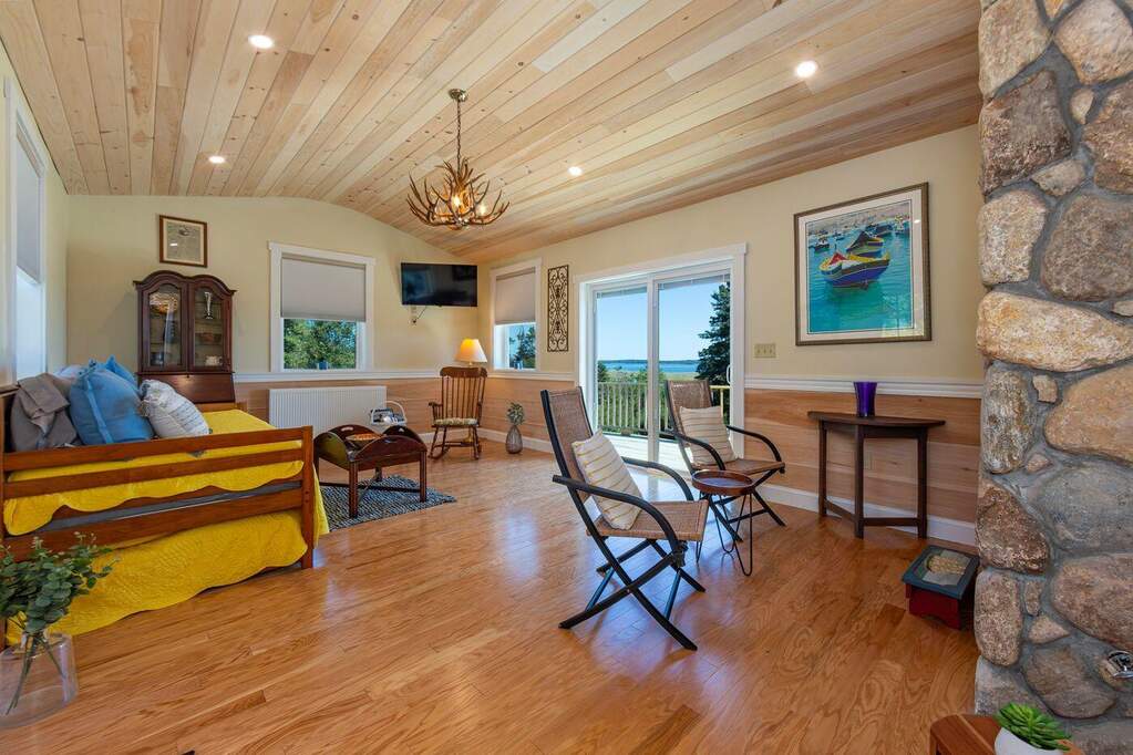 3 Bedroom Single Family Home/House's Image 12