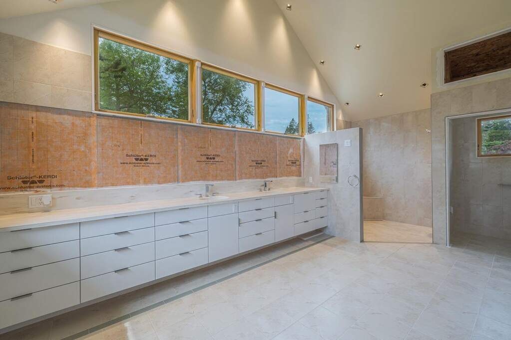 2 Bedroom Single Family Home/House's Image 14
