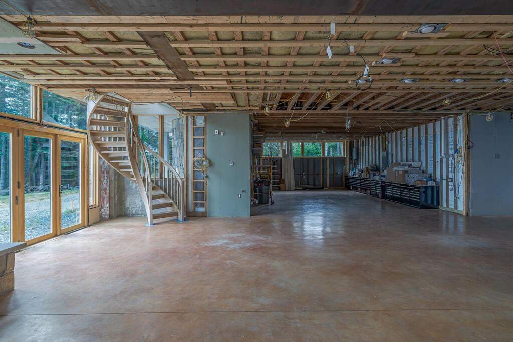 2 Bedroom Single Family Home/House's Image 24