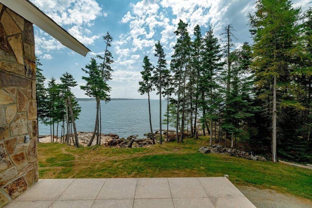 2 Bedroom Single Family Home/House's Image 27