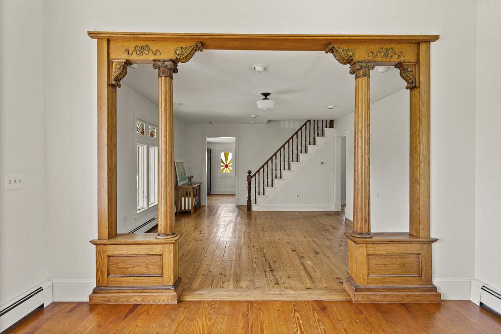 3 Bedroom Single Family Home/House's Image 8