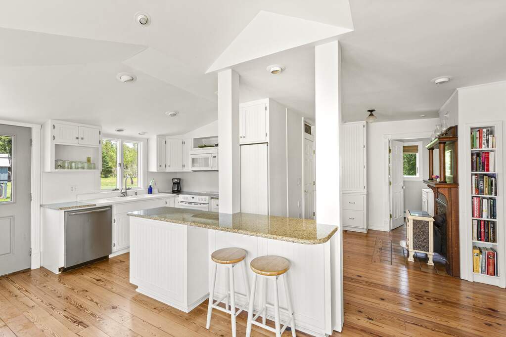 3 Bedroom Single Family Home/House's Image 12