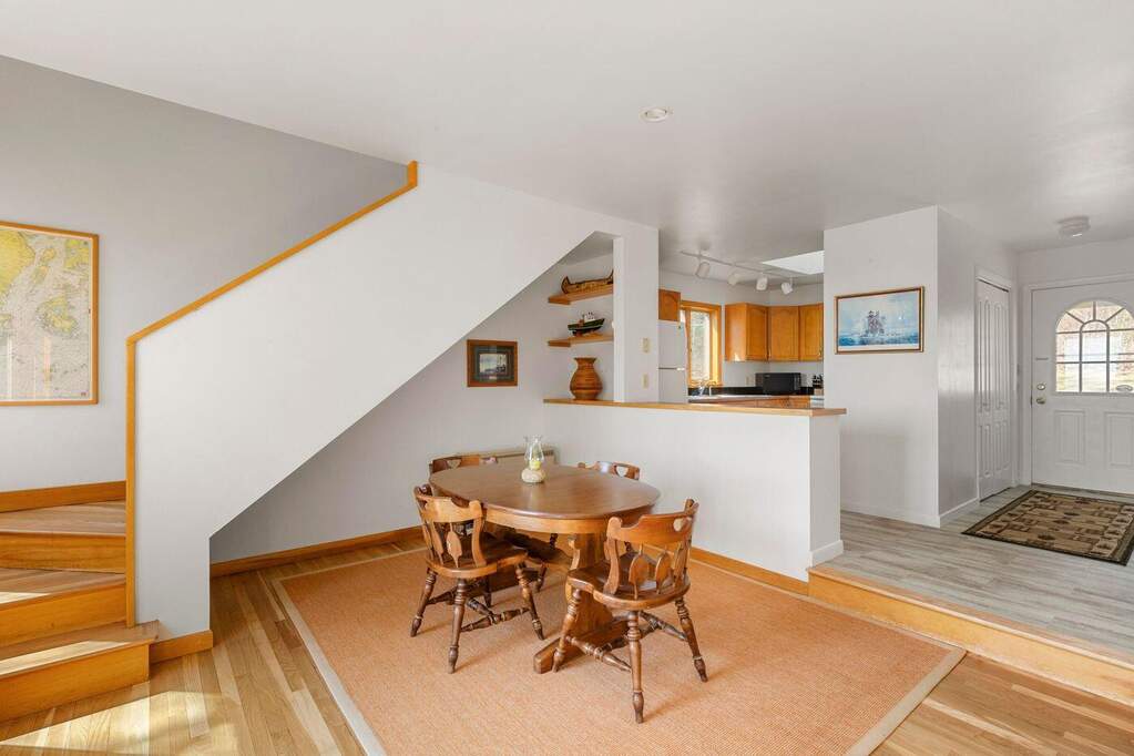 3 Bedroom Single Family Home/House's Image 7
