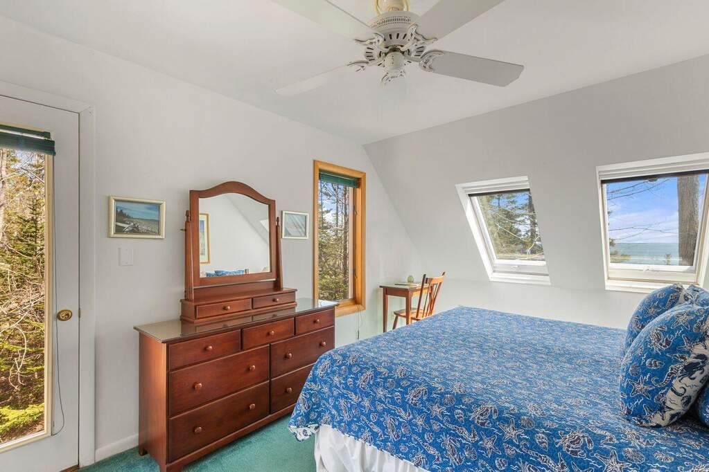 3 Bedroom Single Family Home/House's Image 11