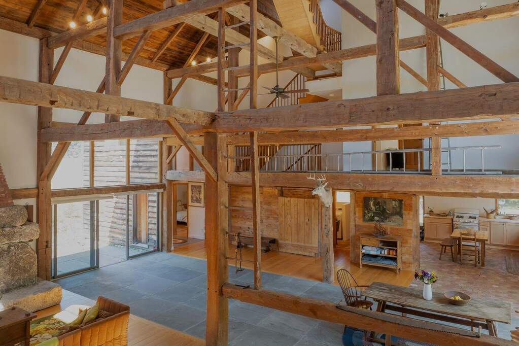 5 Bedroom Single Family Home/House's Image 10