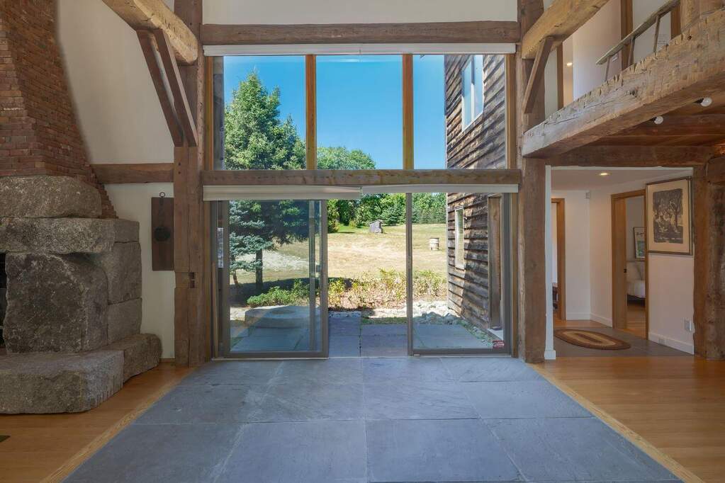 5 Bedroom Single Family Home/House's Image 12