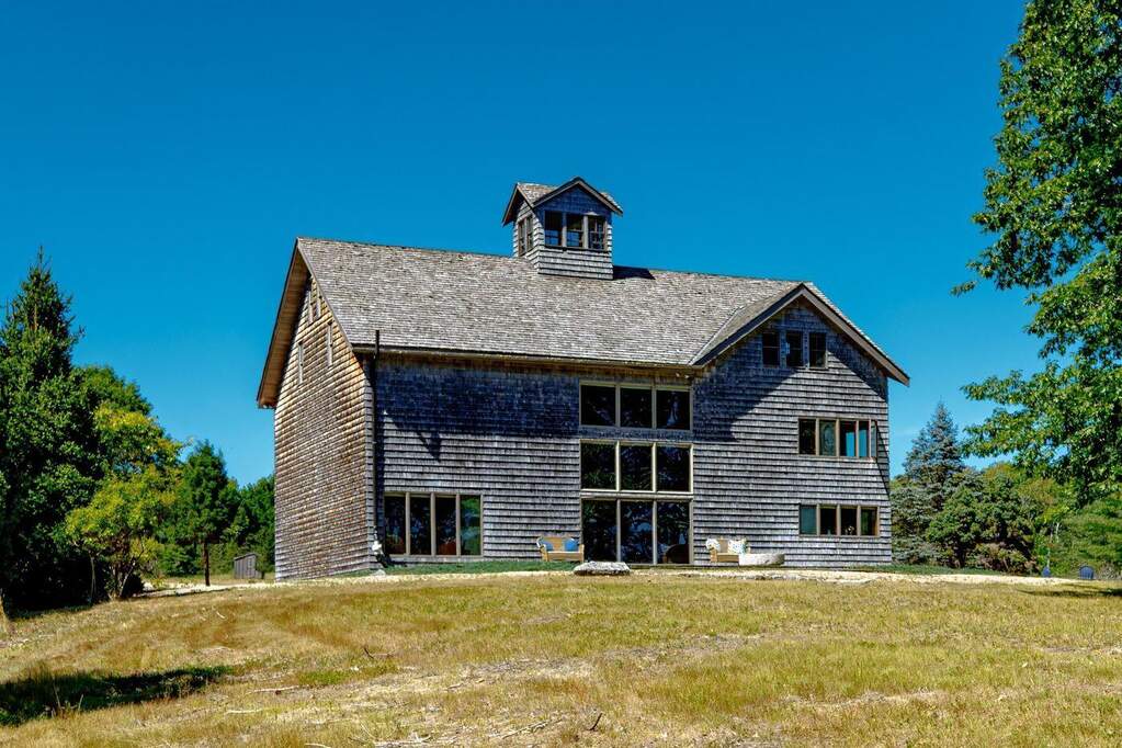 5 Bedroom Single Family Home/House's Image 31
