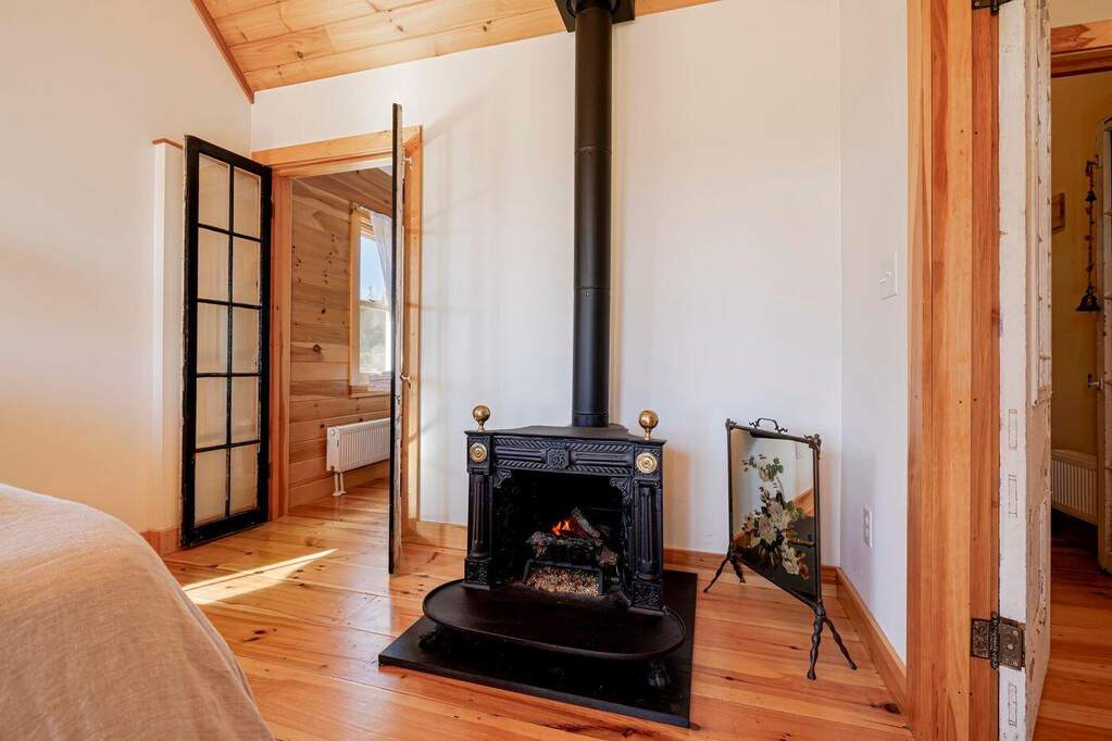 2 Bedroom Single Family Home/House's Image 25