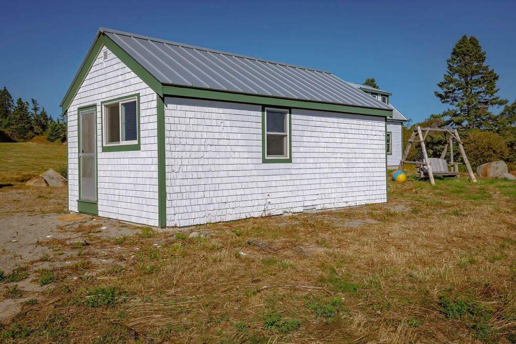 2 Bedroom Single Family Home/House's Image 34