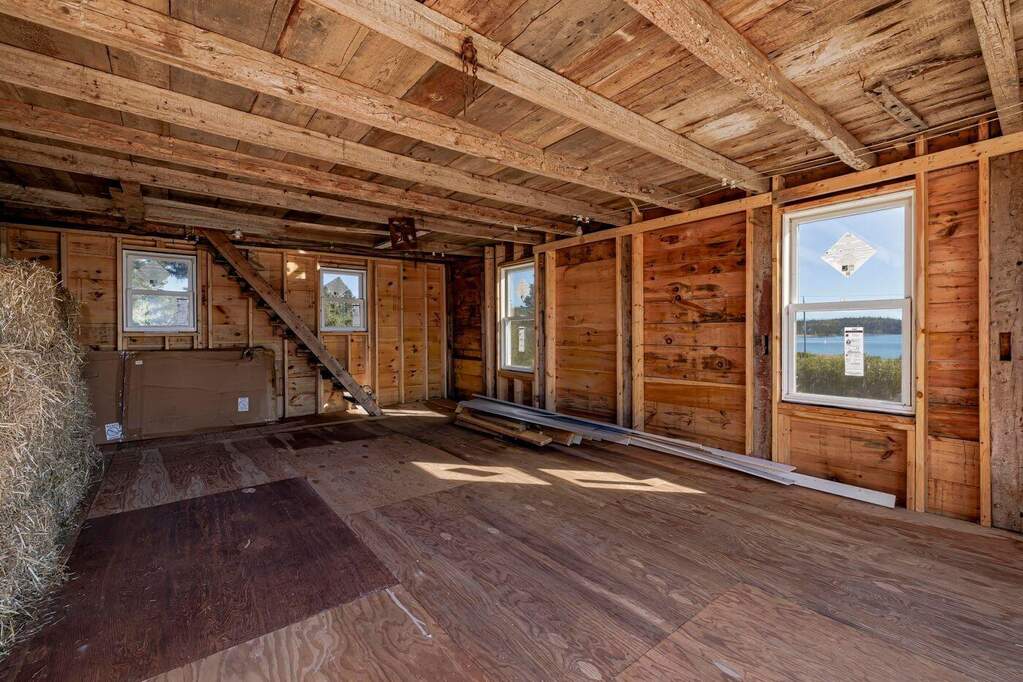 2 Bedroom Single Family Home/House's Image 38