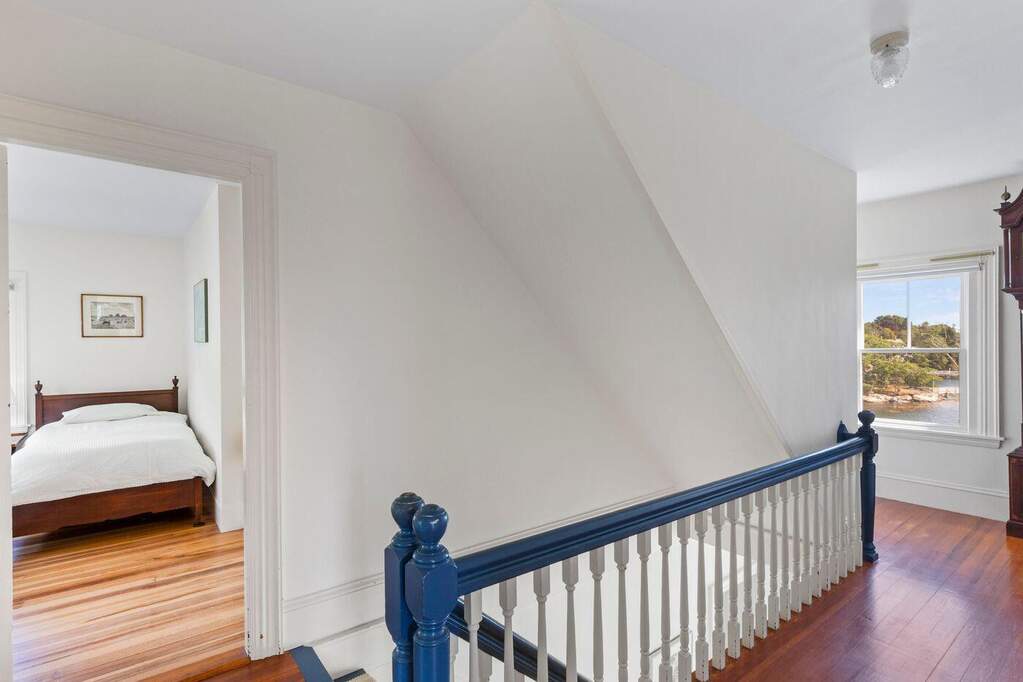 5 Bedroom Single Family Home/House's Image 13