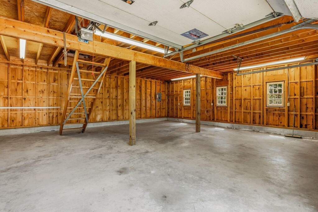 3 Bedroom Single Family Home/House's Image 31