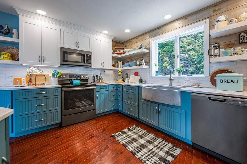 3 Bedroom Single Family Home/House's Image 14