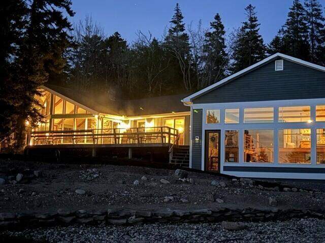 3 Bedroom Single Family Home/House's Image 31