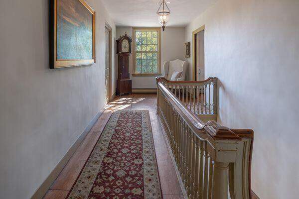 5 Bedroom Single Family Home/House's Image 19