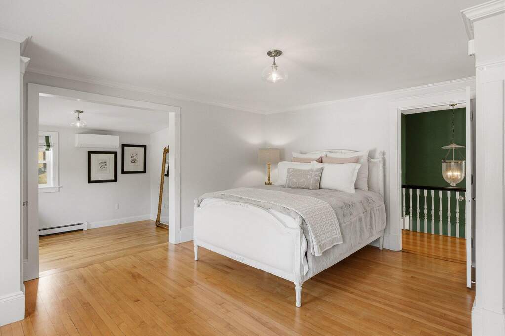 4 Bedroom Single Family Home/House's Image 25