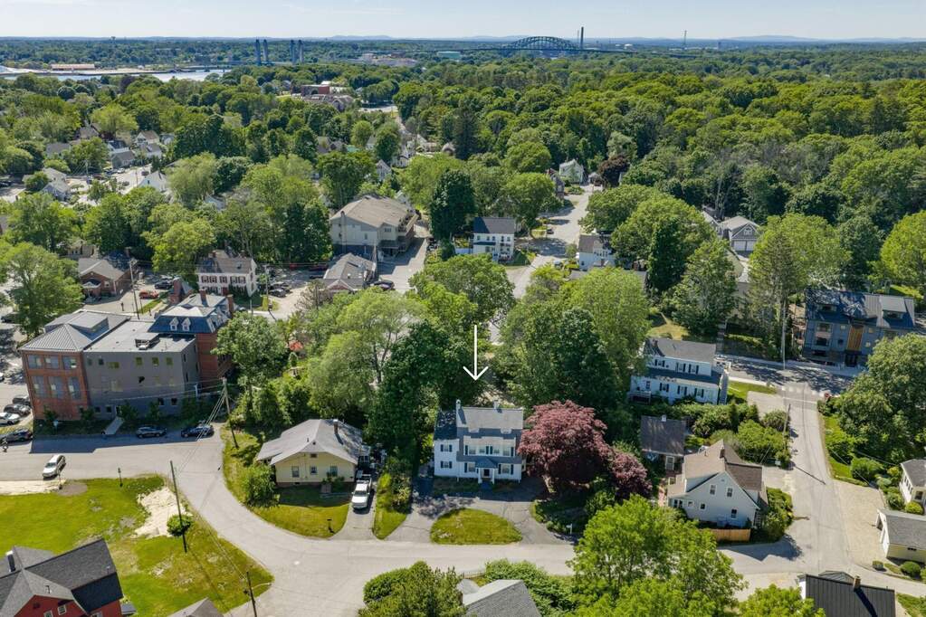 4 Bedroom Single Family Home/House's Image 36