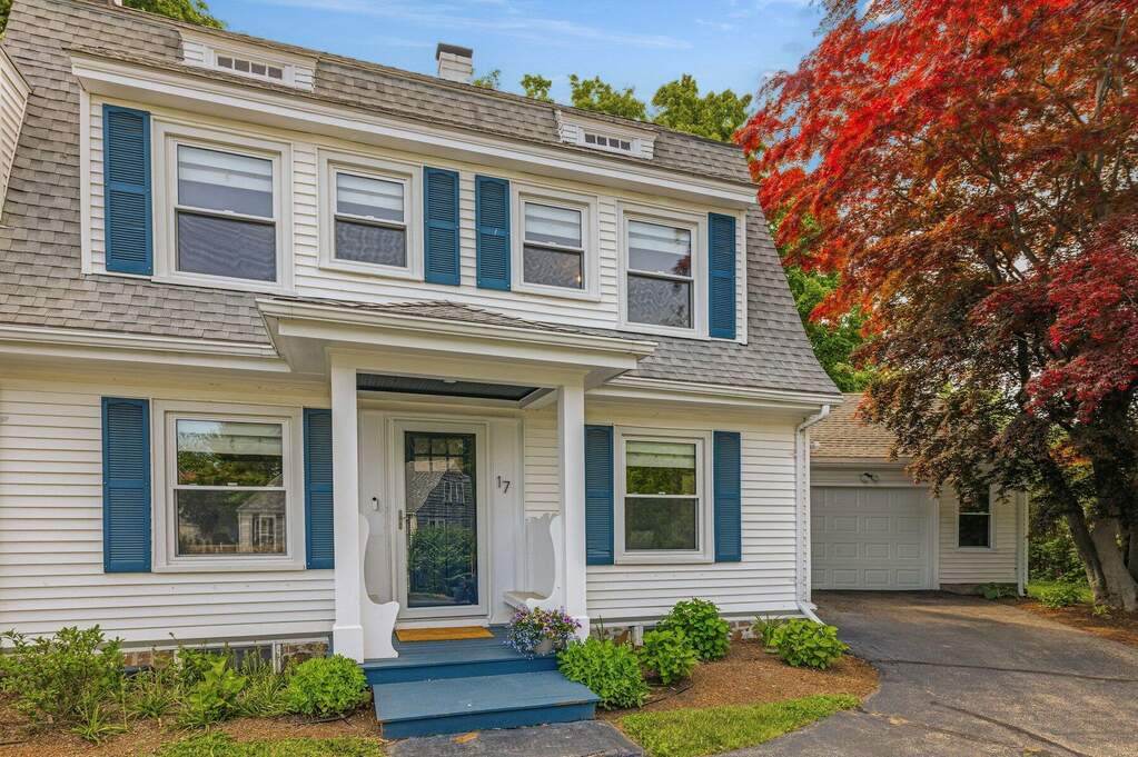 4 Bedroom Single Family Home/House's Image 6