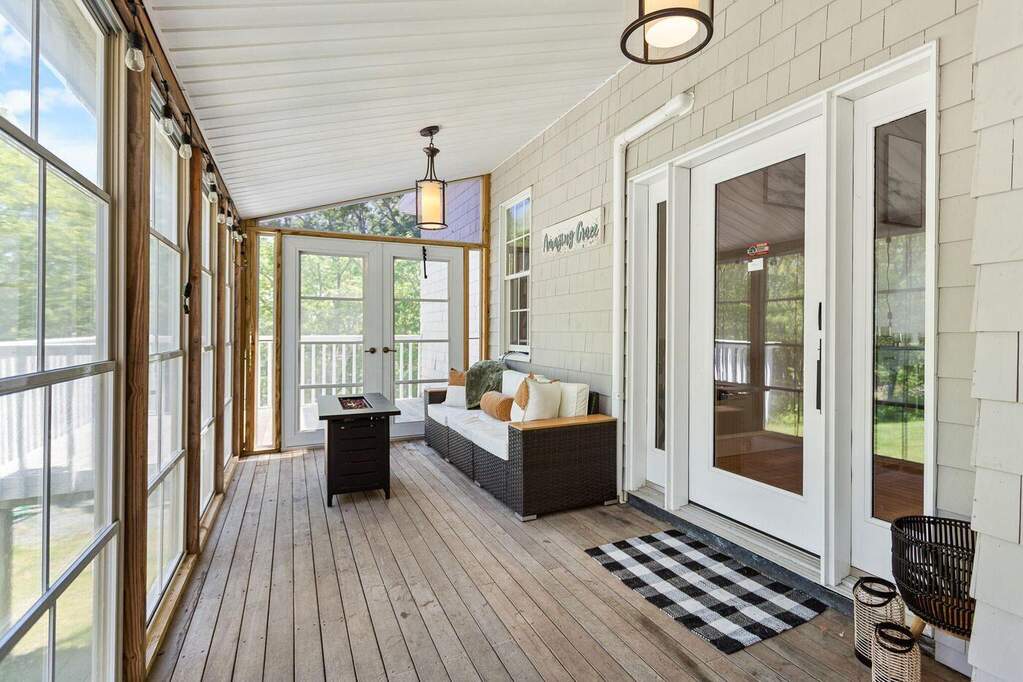 5 Bedroom Single Family Home/House's Image 20
