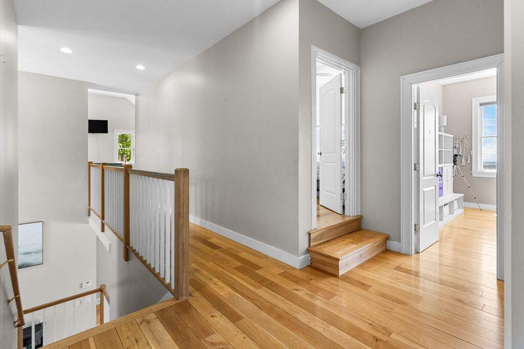 5 Bedroom Single Family Home/House's Image 22