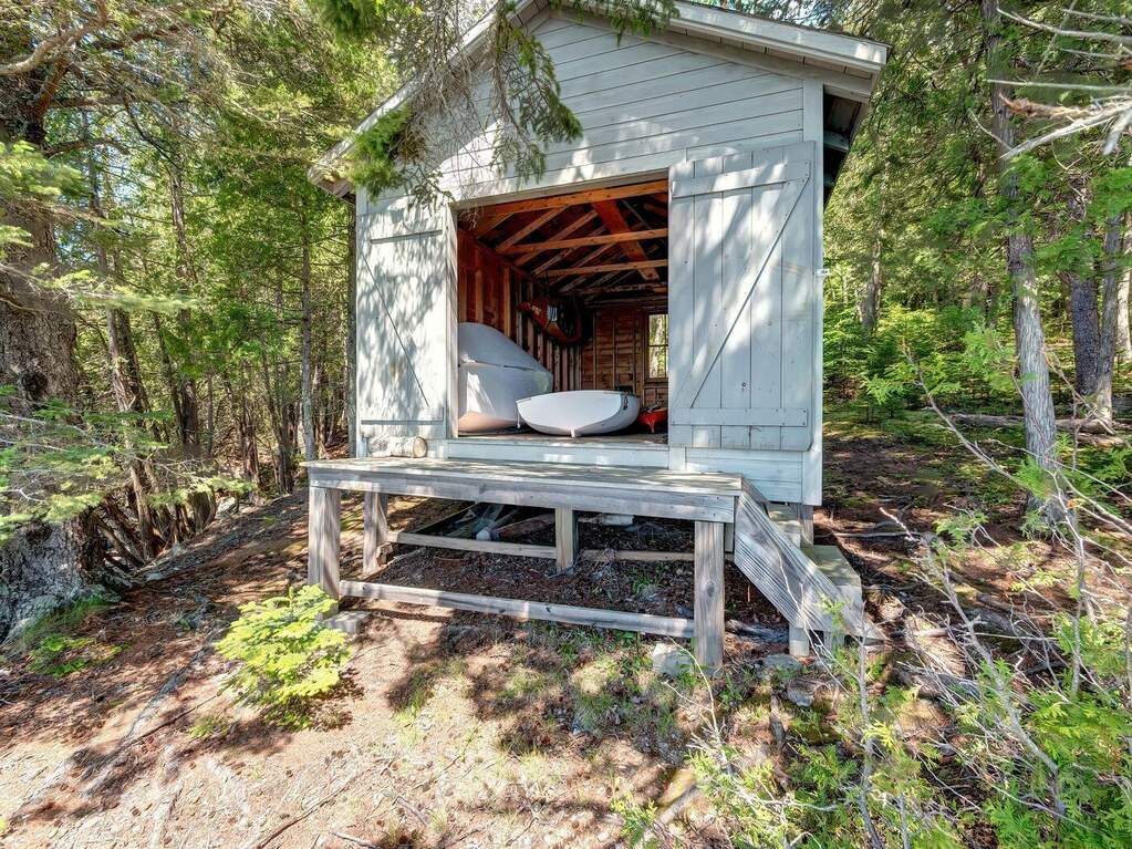 2 Bedroom Single Family Home/House's Image 32