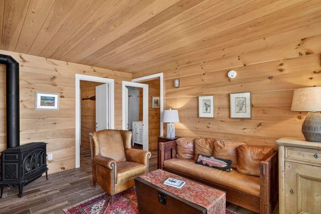 3 Bedroom Single Family Home/House's Image 14