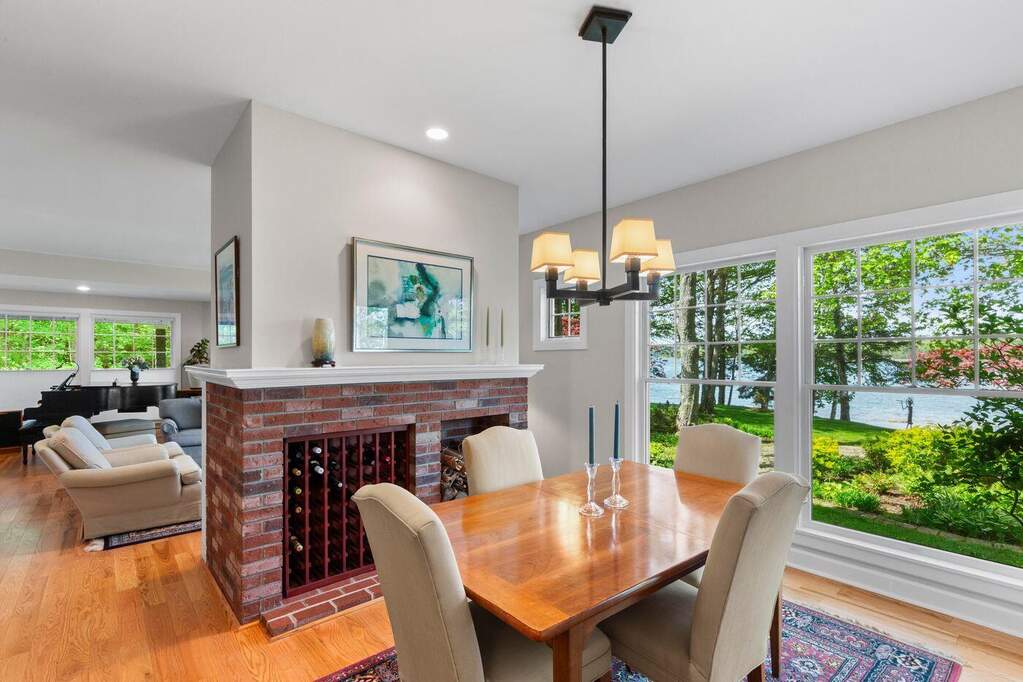 5 Bedroom Single Family Home/House's Image 7